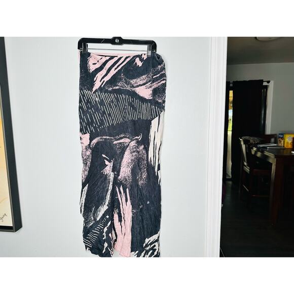 UNTITLED IN MOTION Lelaki Multicolor Abstract Design Satin Slip Skirt Size XL - Picture 5 of 12